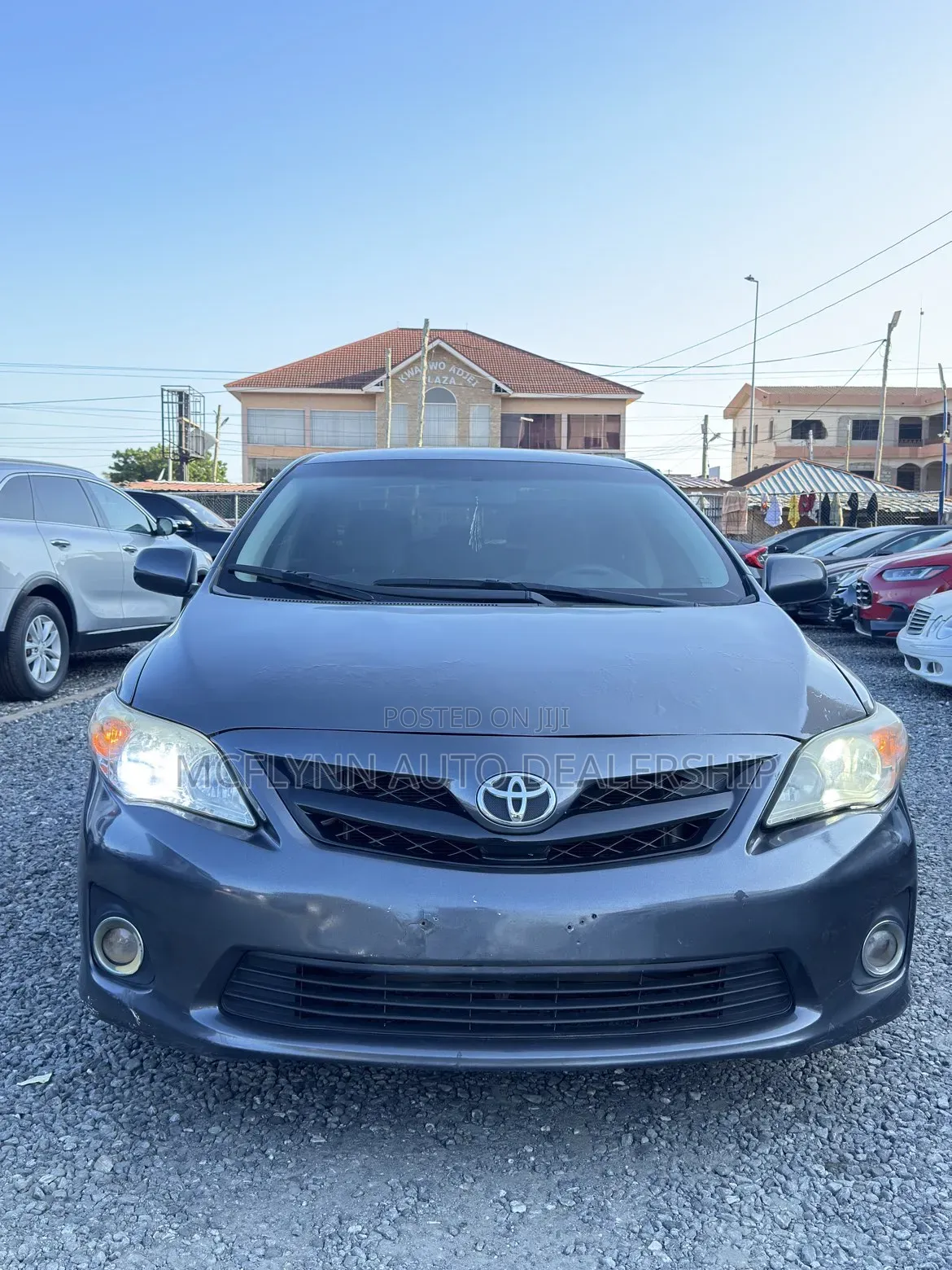 Toyota Corolla LE 4dr Sedan (1.8L 4cyl 4A) 2013 Gray