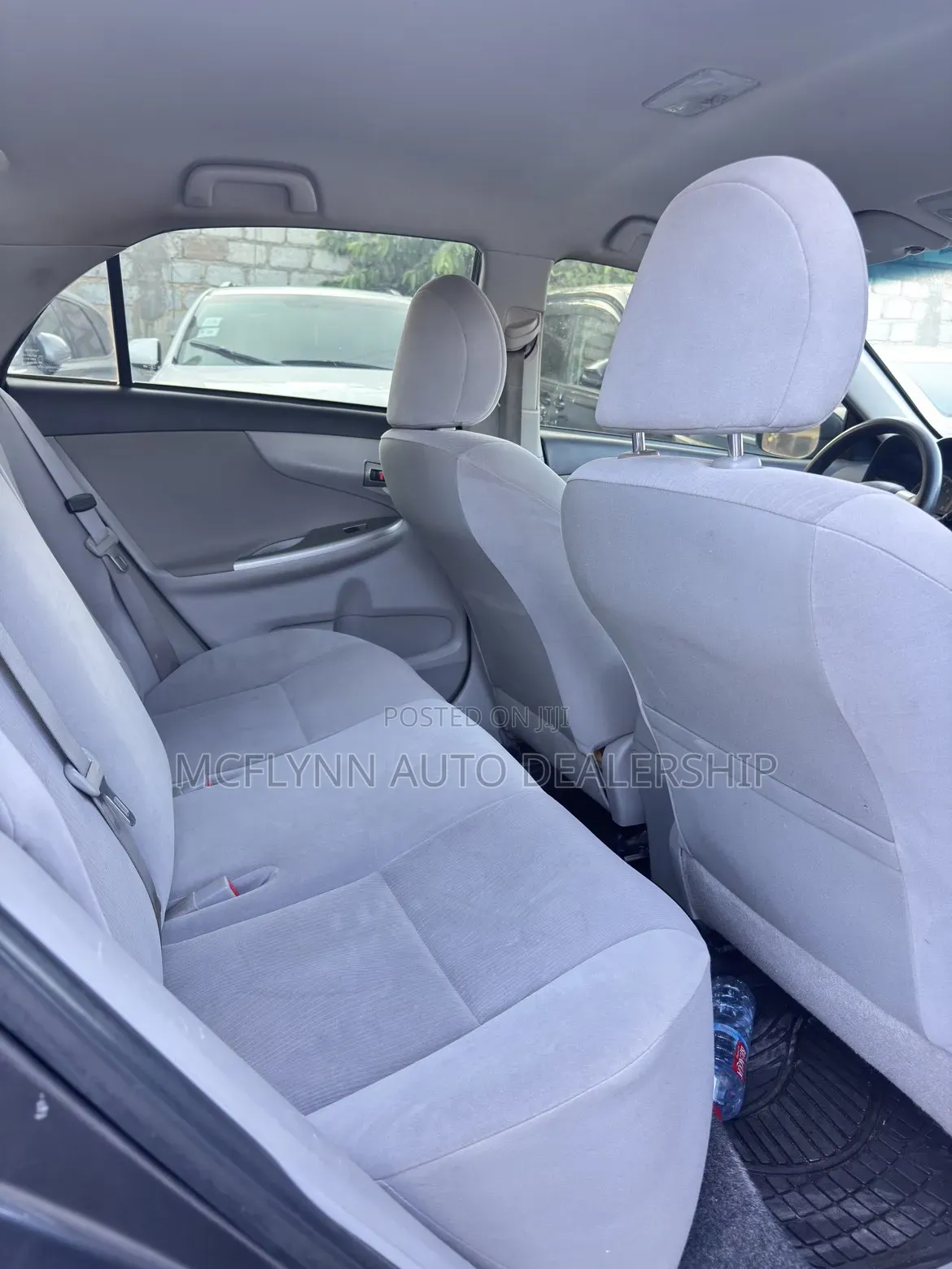 Toyota Corolla LE 4dr Sedan (1.8L 4cyl 4A) 2013 Gray