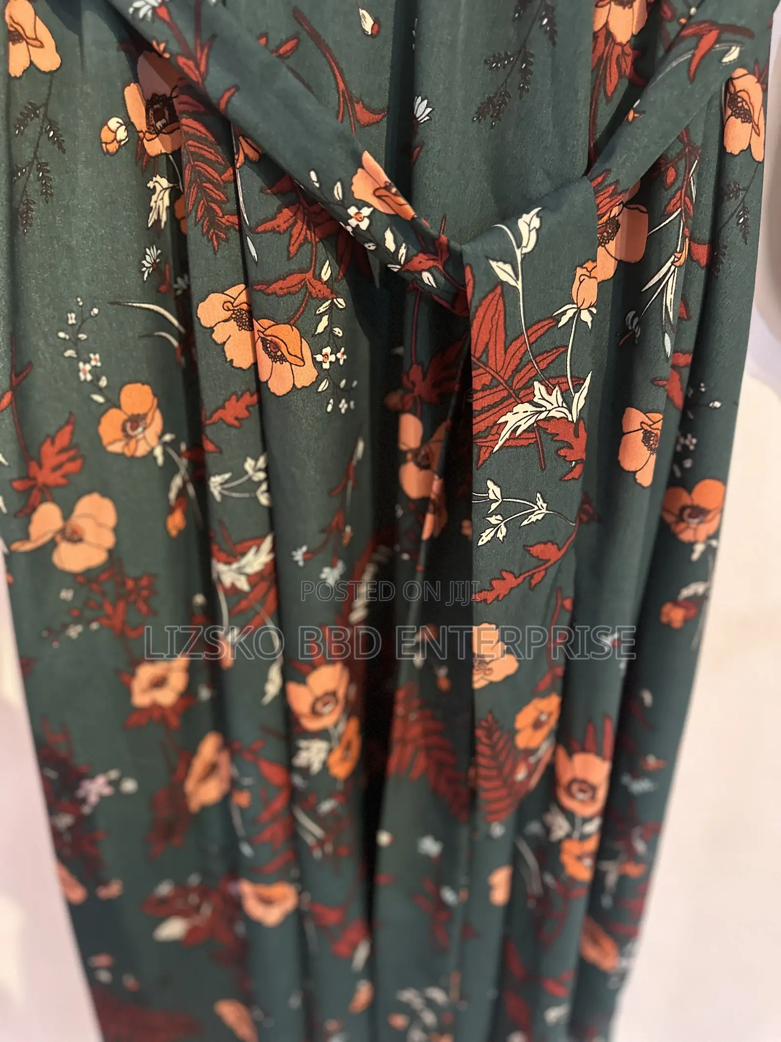 Dark Green Long-Sleeve Midi Dress by SHEIN