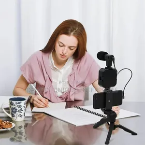 Original Quality Vblog Set With Mic, Remote and Light