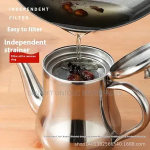 Stainless Steel 700ml Oil Jug With Strainer