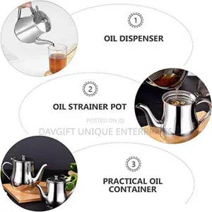 Stainless Steel 700ml Oil Jug With Strainer