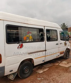Mercedes-Benz Sprinter 2010 White
