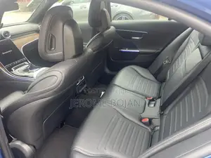Mercedes-Benz C300 2023 Blue