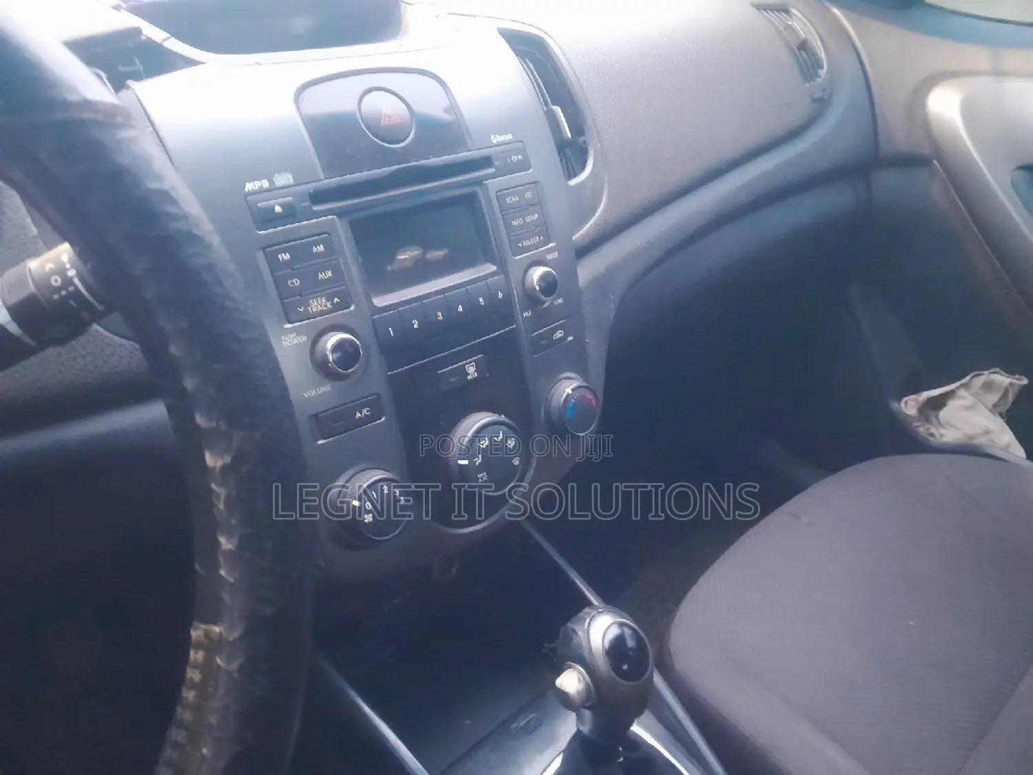 Kia Cerato 2013 Red