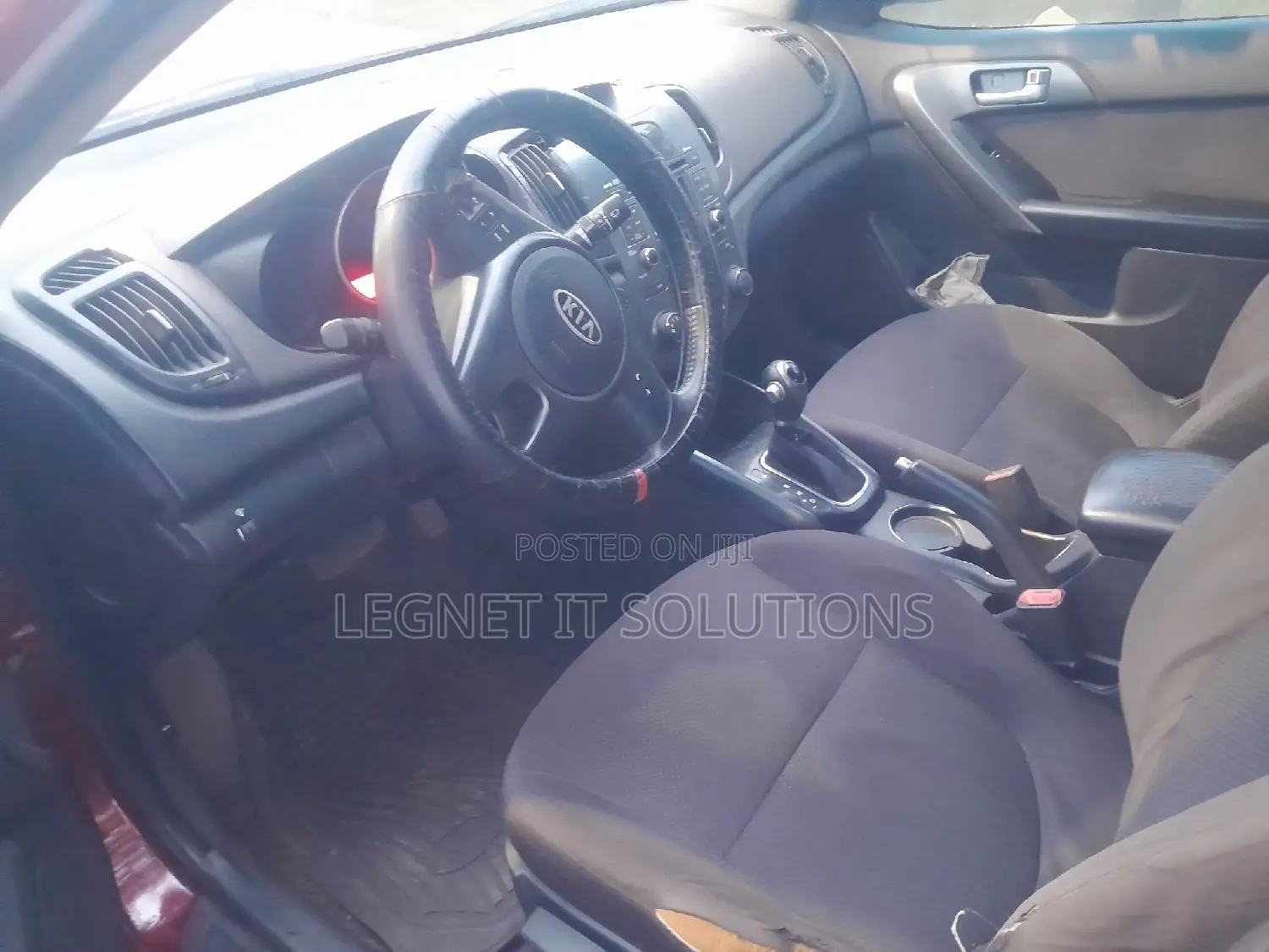 Kia Cerato 2013 Red