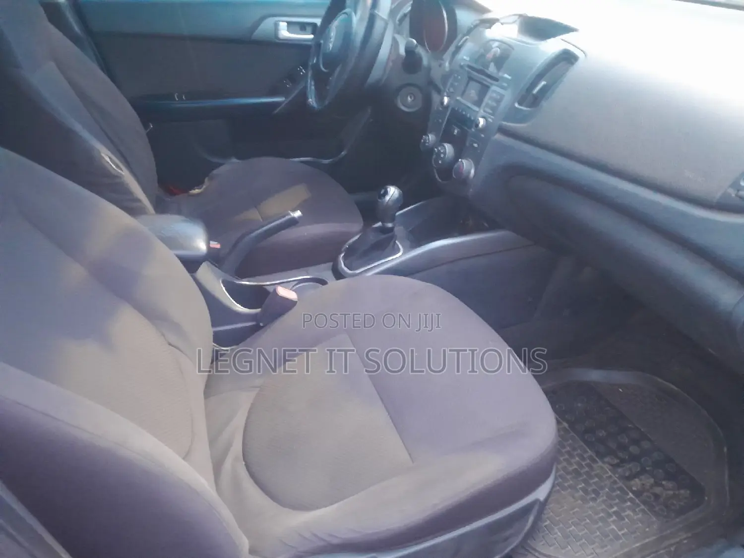 Kia Cerato 2013 Red