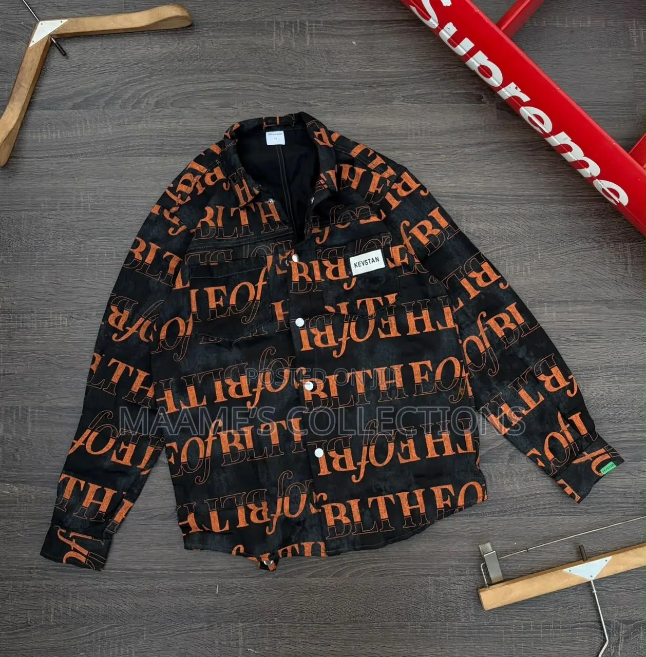 Mens Textured Long-Sleeve Button-Up Shirt