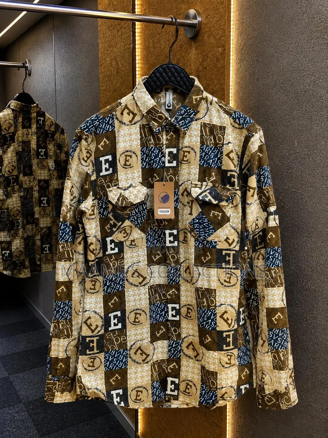 Mens Textured Long-Sleeve Button-Up Shirt