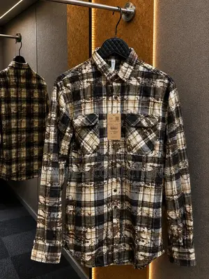 Mens Textured Long-Sleeve Button-Up Shirt