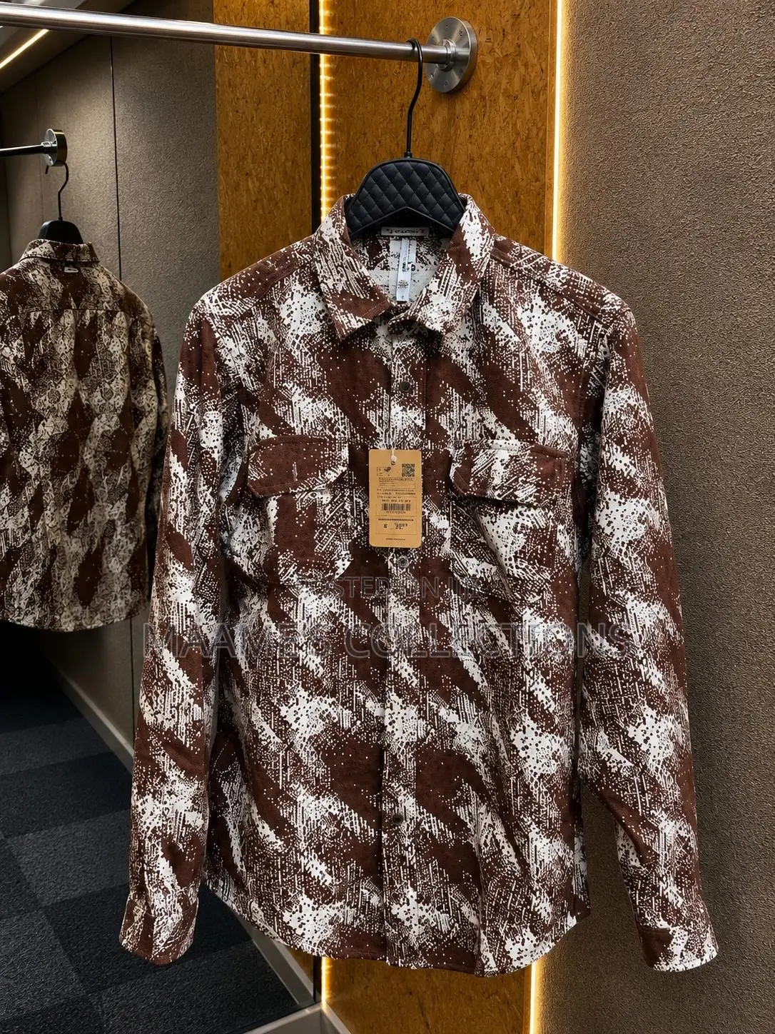 Mens Textured Long-Sleeve Button-Up Shirt