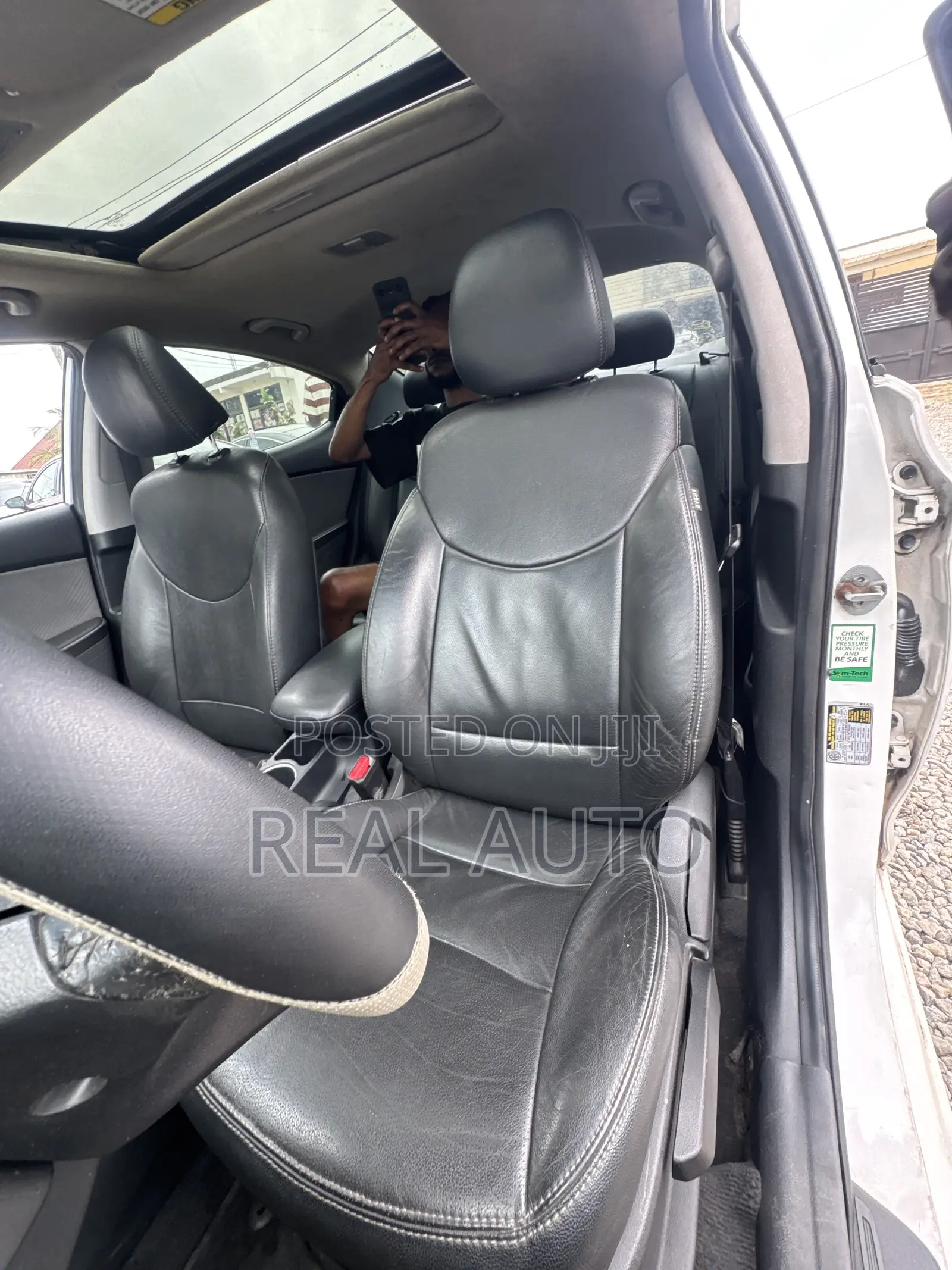 Hyundai Elantra Limited Sedan FWD (1.8L 4cyl 6A) 2013 White