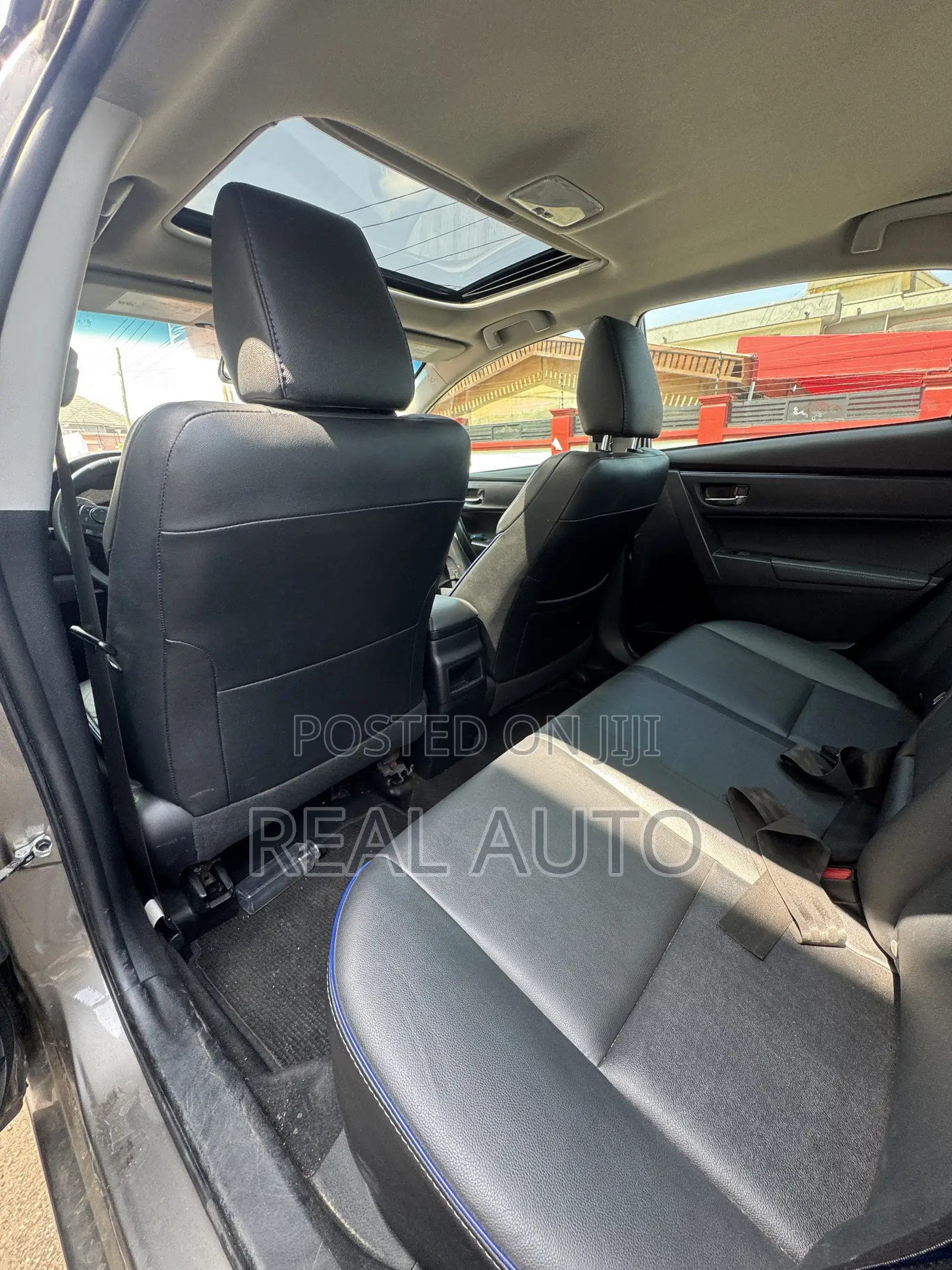 Toyota Corolla XSE (1.8L 4cyl 2A) 2018 Gray