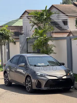 Toyota Corolla XSE (1.8L 4cyl 2A) 2018 Gray