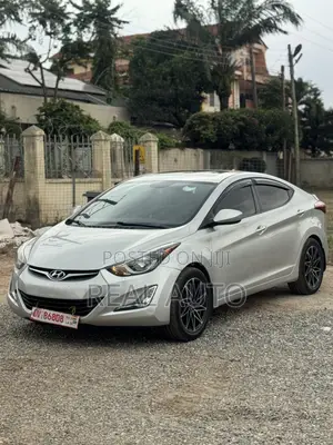 Hyundai Elantra Limited 4dr Sedan (1.8L 4cyl 6A) 2015 Silver