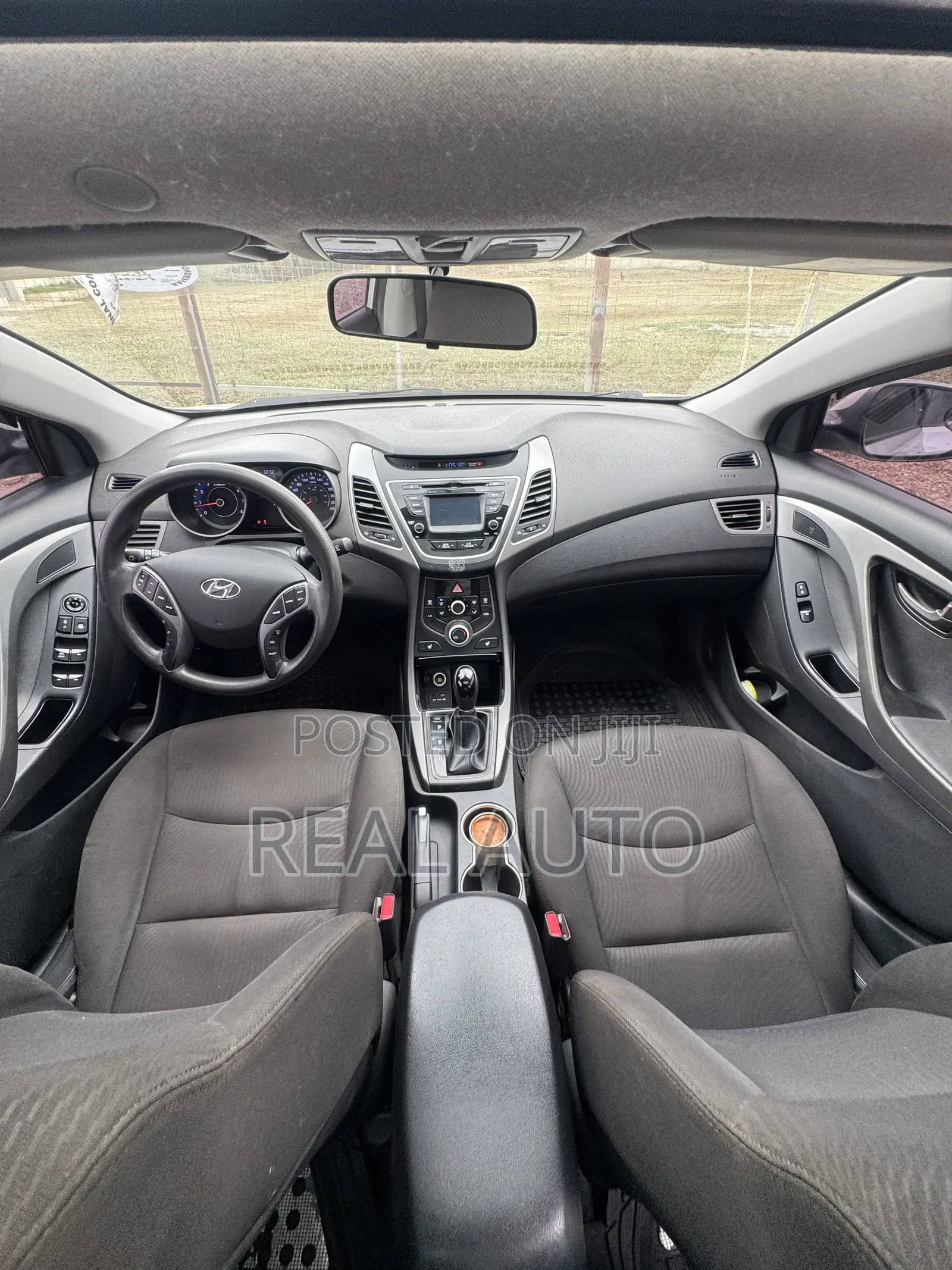 Hyundai Elantra Limited 4dr Sedan (1.8L 4cyl 6A) 2015 Silver