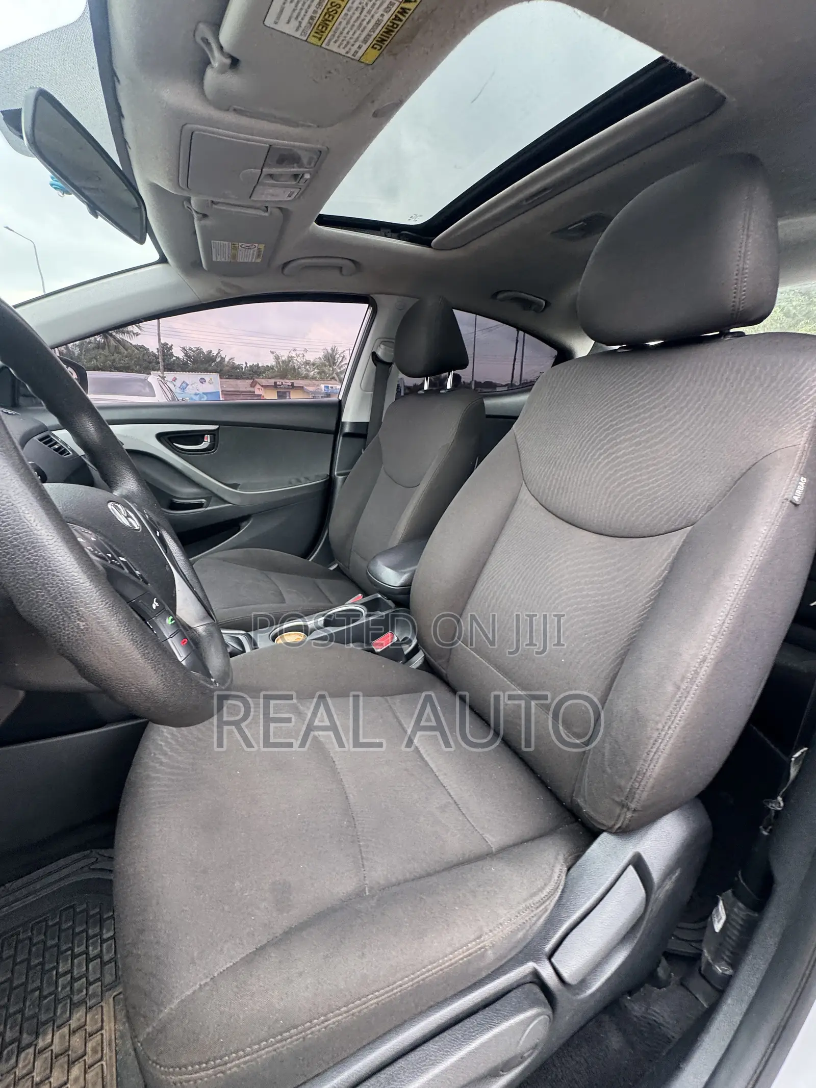 Hyundai Elantra Limited 4dr Sedan (1.8L 4cyl 6A) 2015 Silver