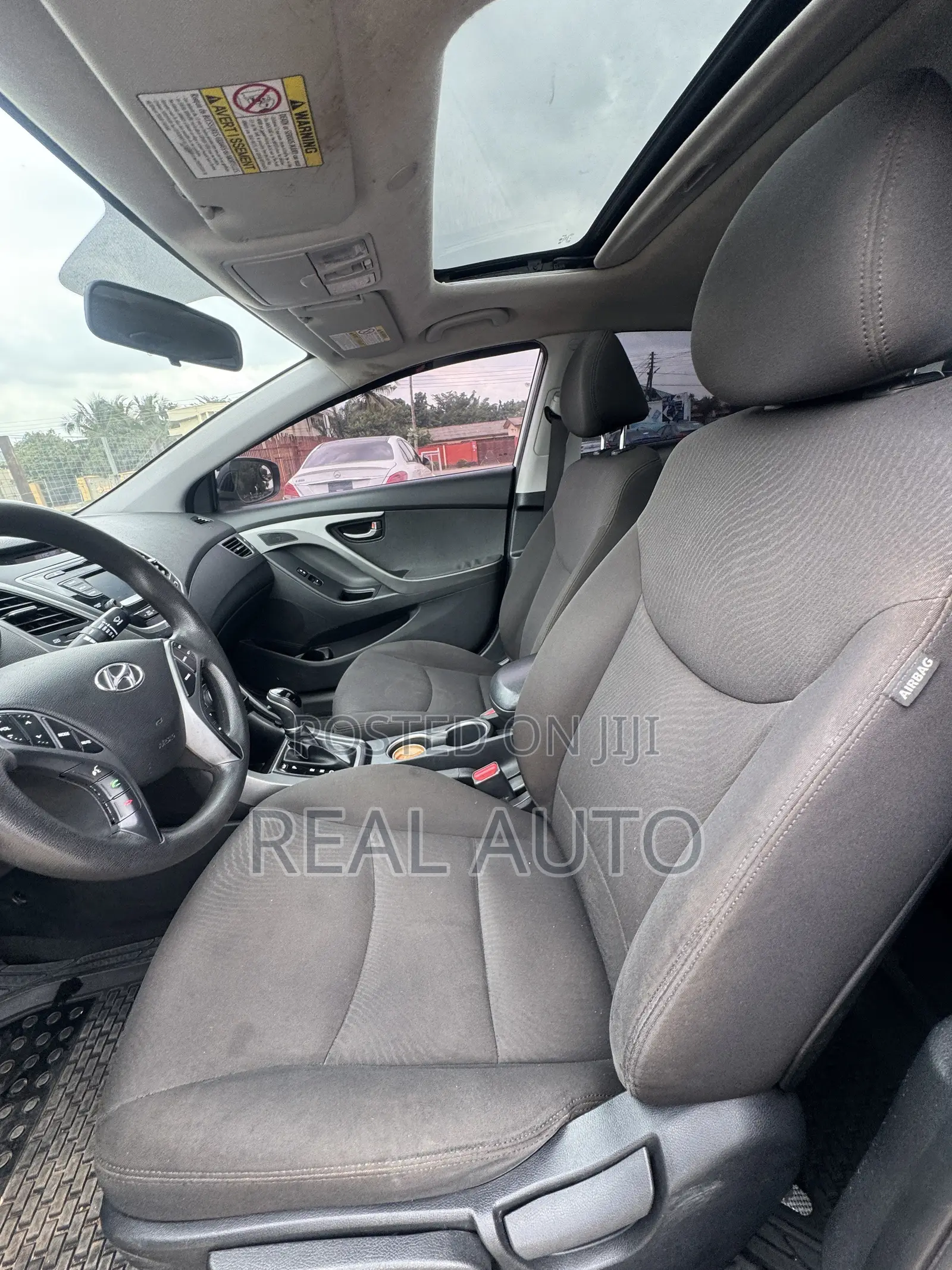 Hyundai Elantra Limited 4dr Sedan (1.8L 4cyl 6A) 2015 Silver