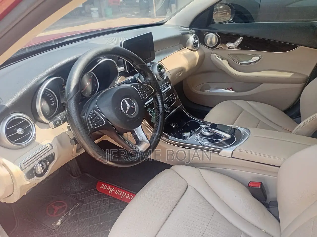 Mercedes-Benz C300 2017 Red