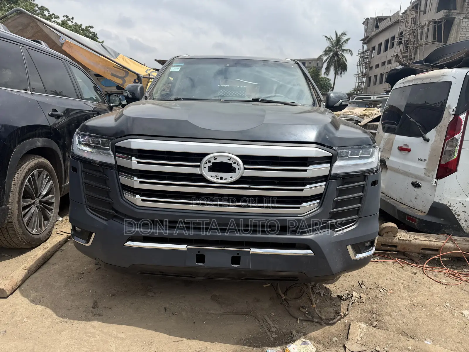 Toyota Land Cruiser 2018 Upgrade to Land Cruiser 300 Body Kit Availab