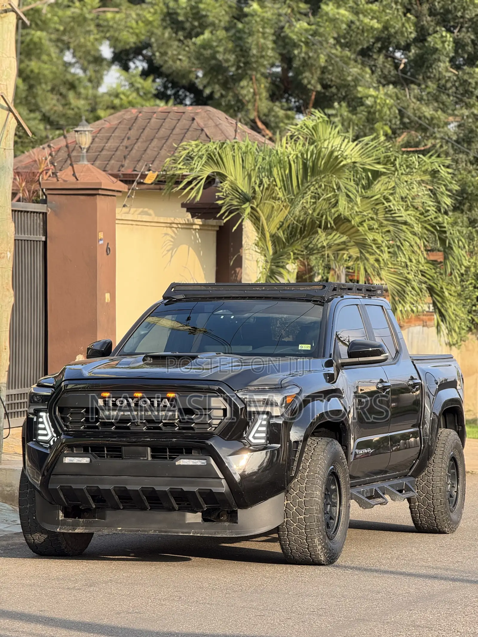 Toyota Tacoma SR5 Double Cab 6' Bed AT 2024 Black