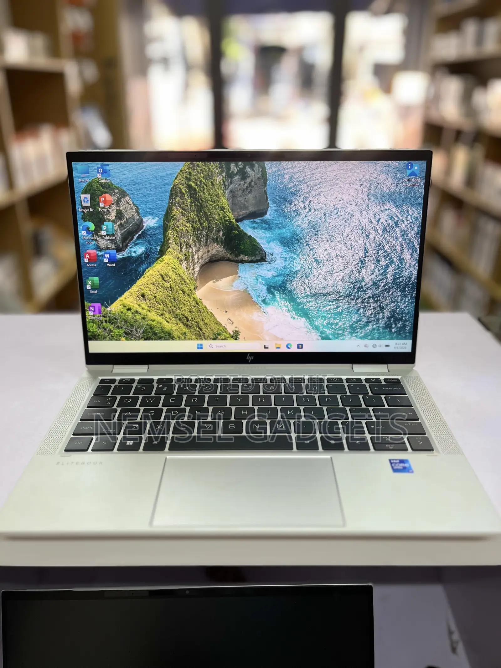 New Laptop HP EliteBook 1030 16GB Intel Core i7 SSD 512GB