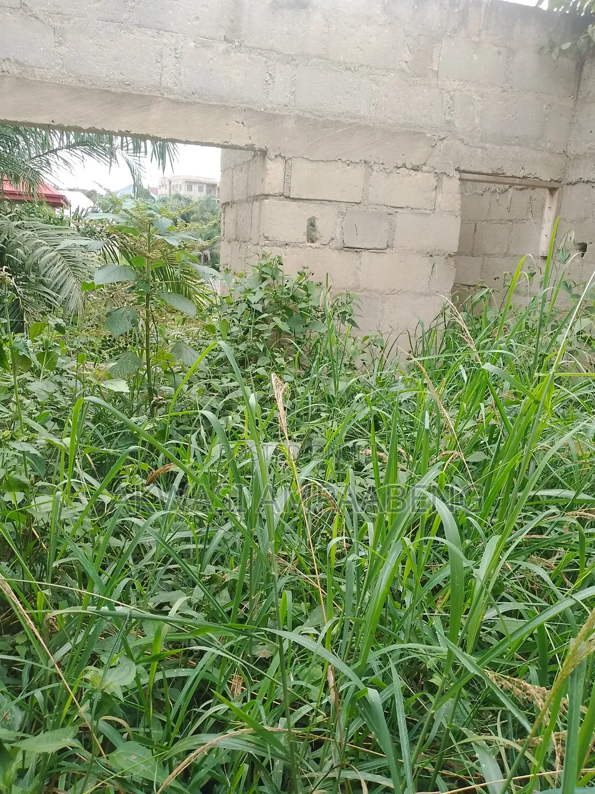 5bdrm House in Ejisu Ampabame for sale