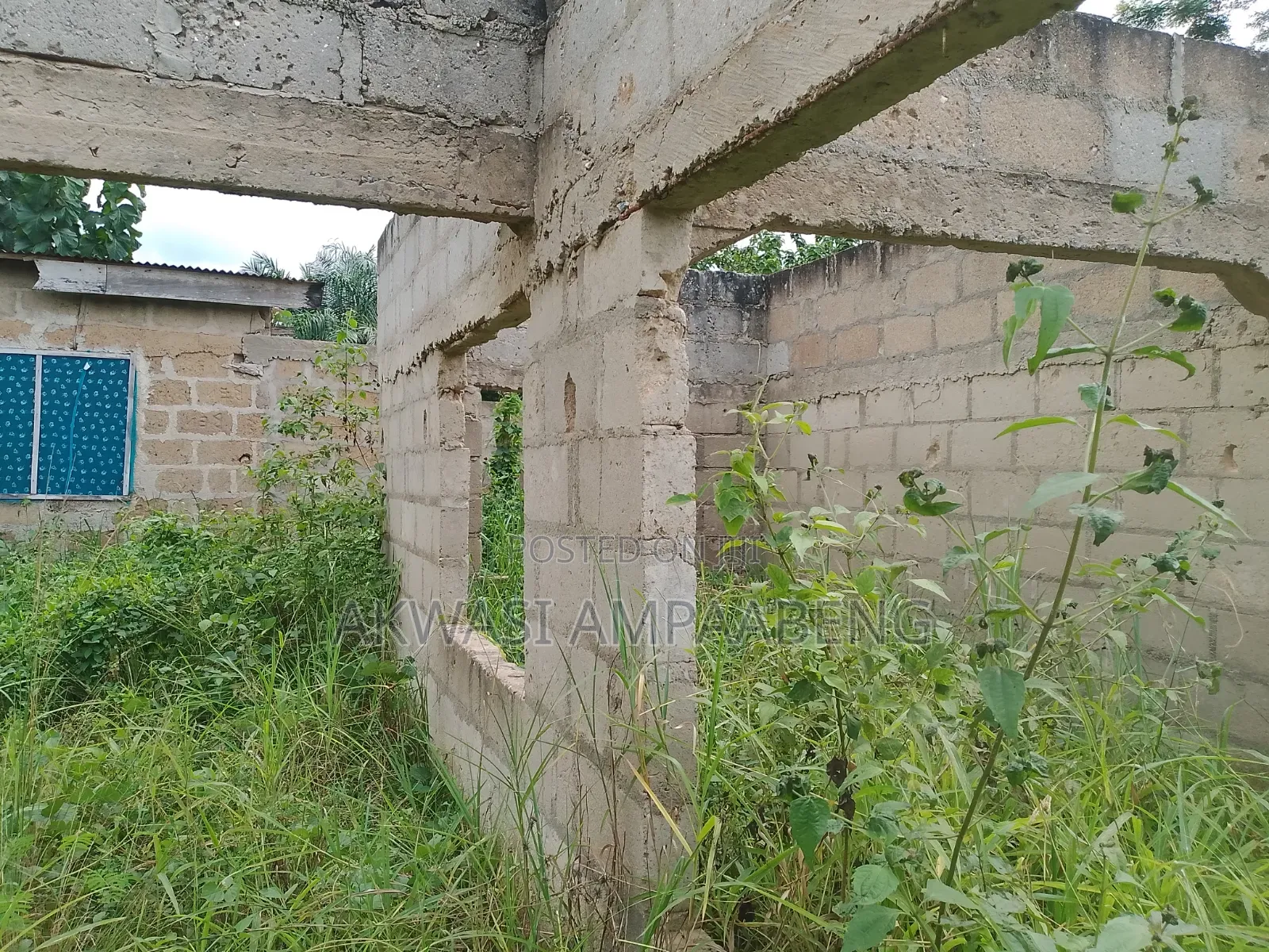 5bdrm House in Ejisu Ampabame for sale