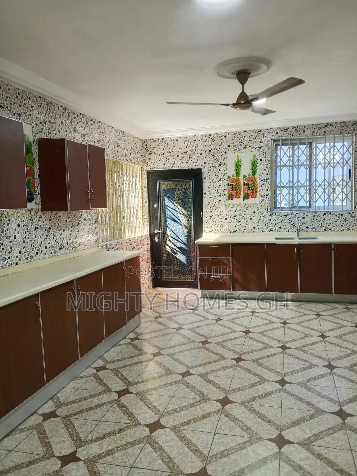 4bdrm Apartment in Mighty Homes, Kasoa for rent