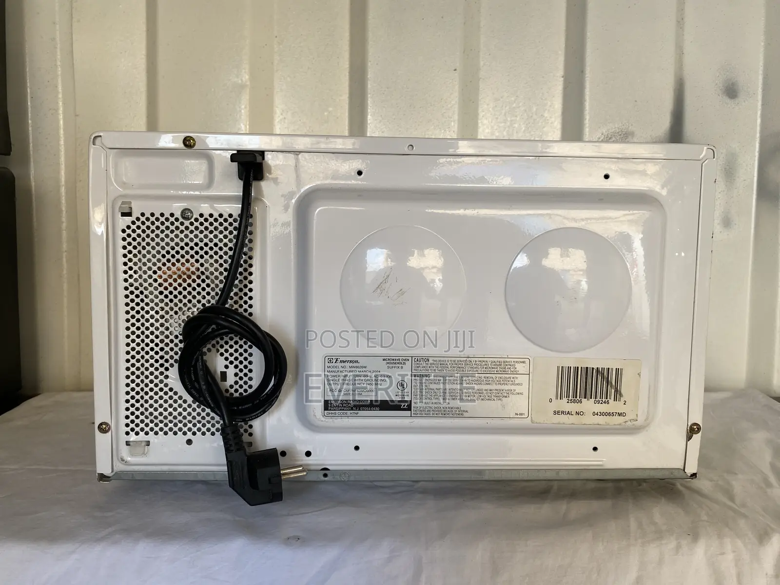 UK Standard Quality Emerson Microwave Oven
