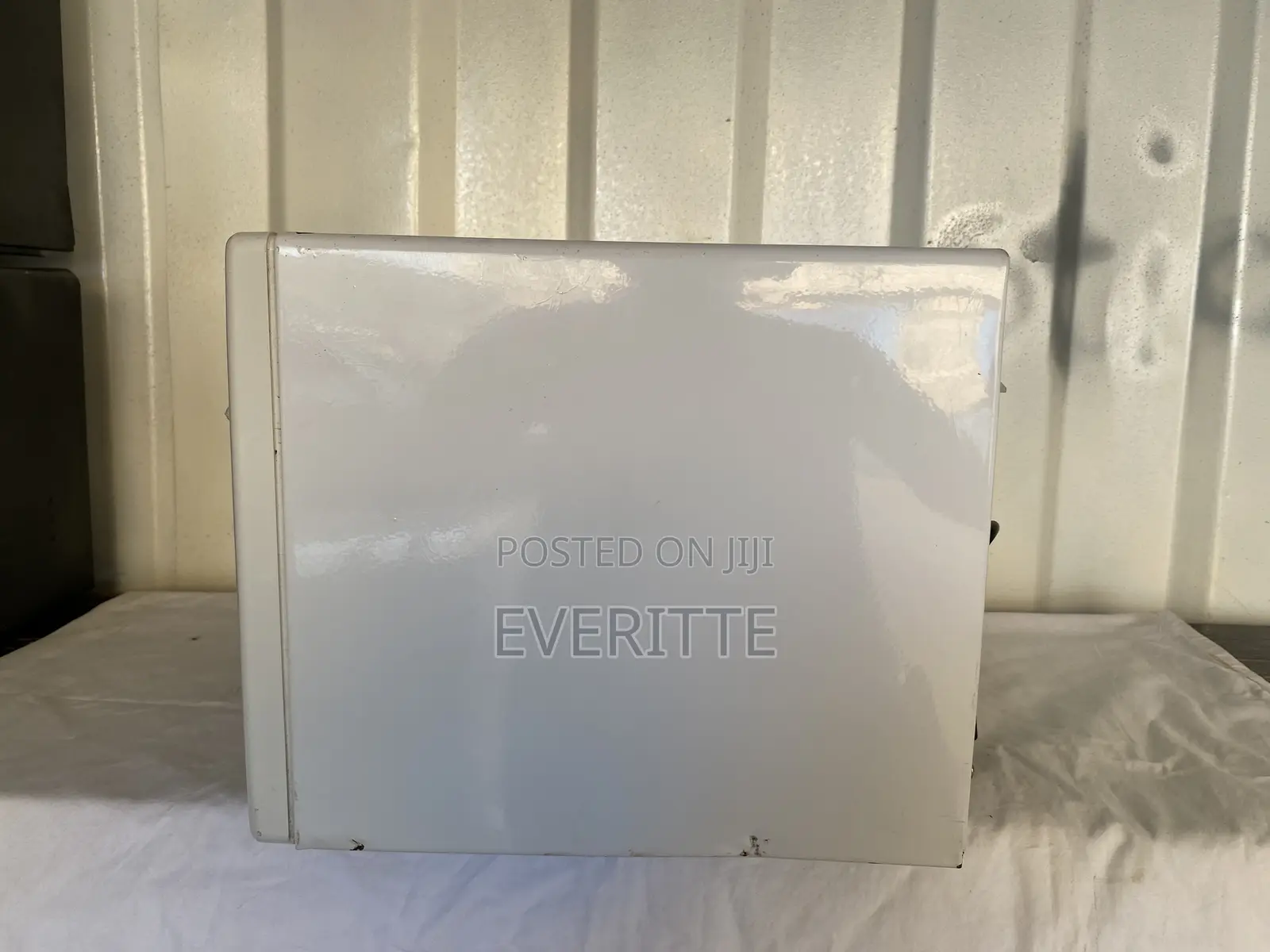 UK Standard Quality Emerson Microwave Oven