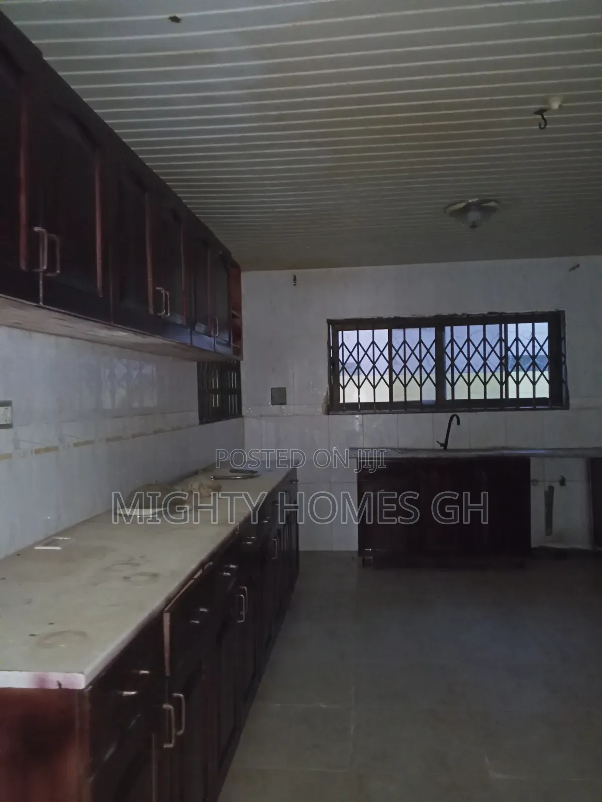 6bdrm House in Mighty Homes, Kasoa for rent