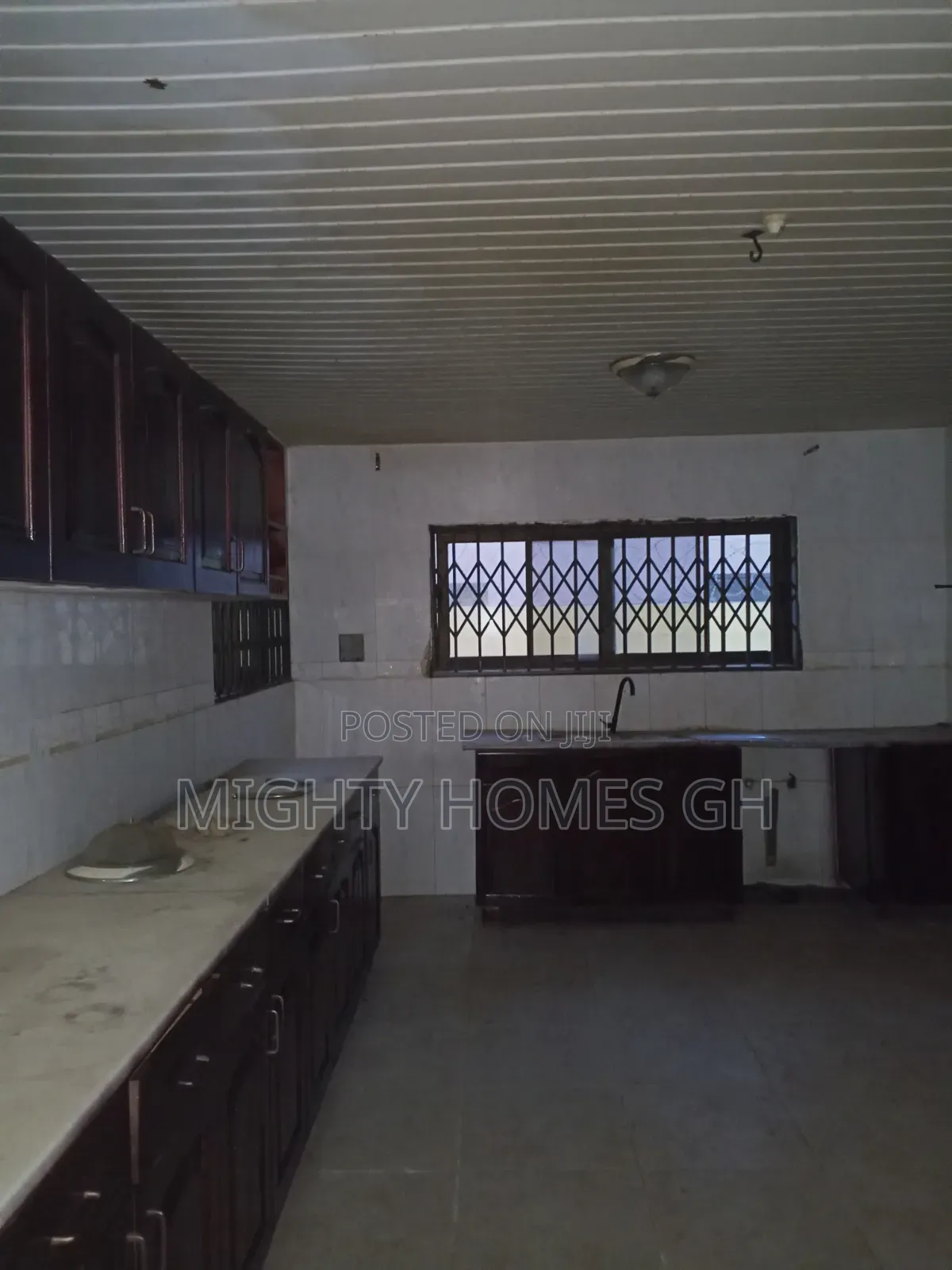 6bdrm House in Mighty Homes, Kasoa for rent
