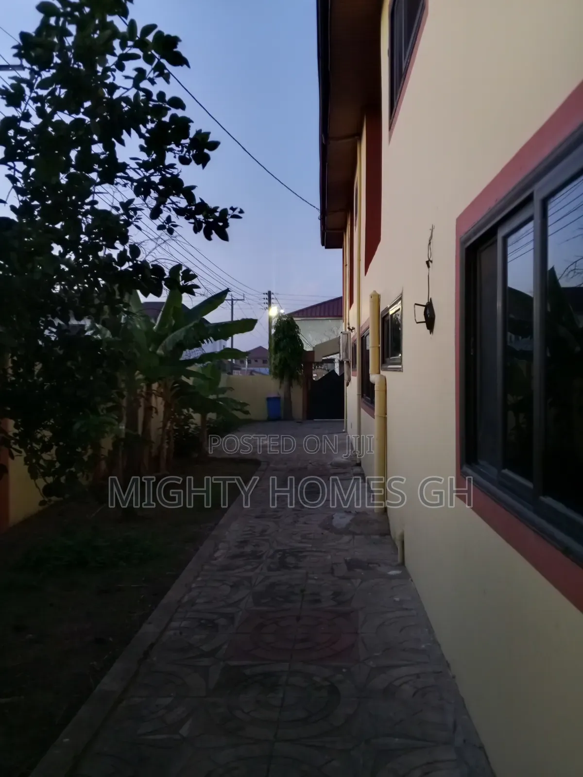 6bdrm House in Mighty Homes, Kasoa for rent