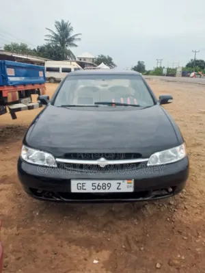 Nissan Altima 2000 Black