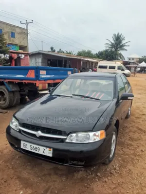 Nissan Altima 2000 Black