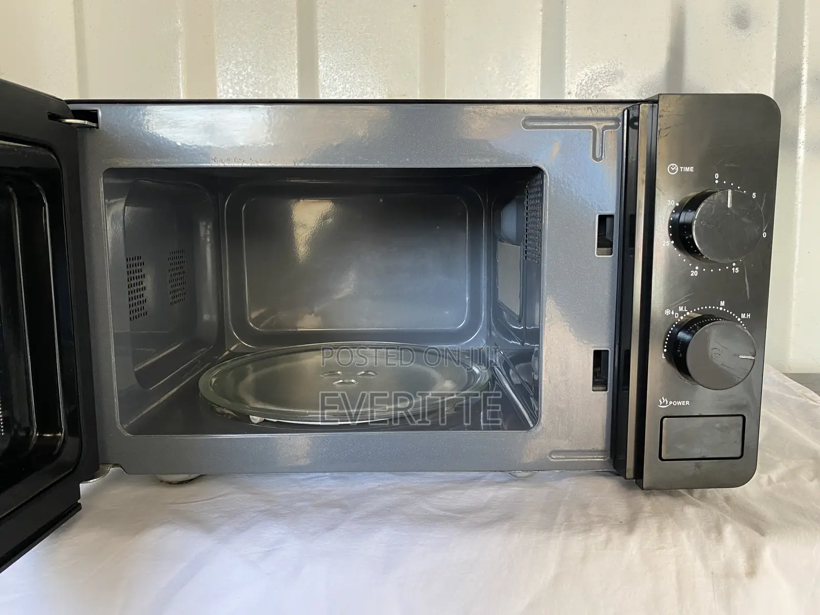 Epio Quality Solo Microwave Oven Very Neat