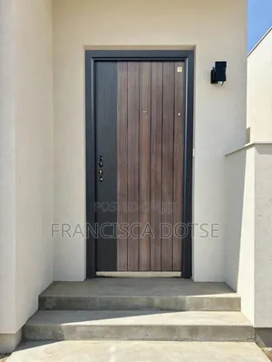 High Quality Smooth Brown 🟤 Door 🚪🚪