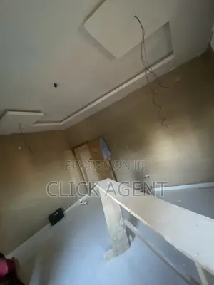 1bdrm Room & Parlour in Ogbojo Madina, American House for rent