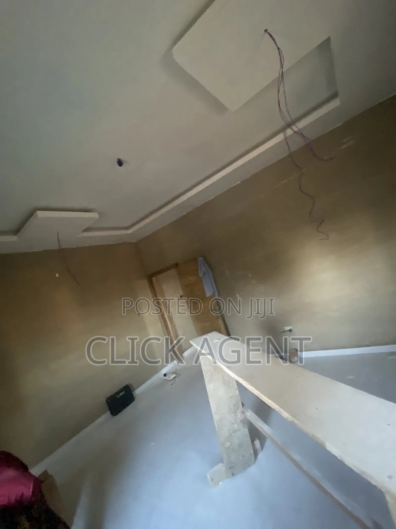 1bdrm Room & Parlour in Ogbojo Madina, American House for rent