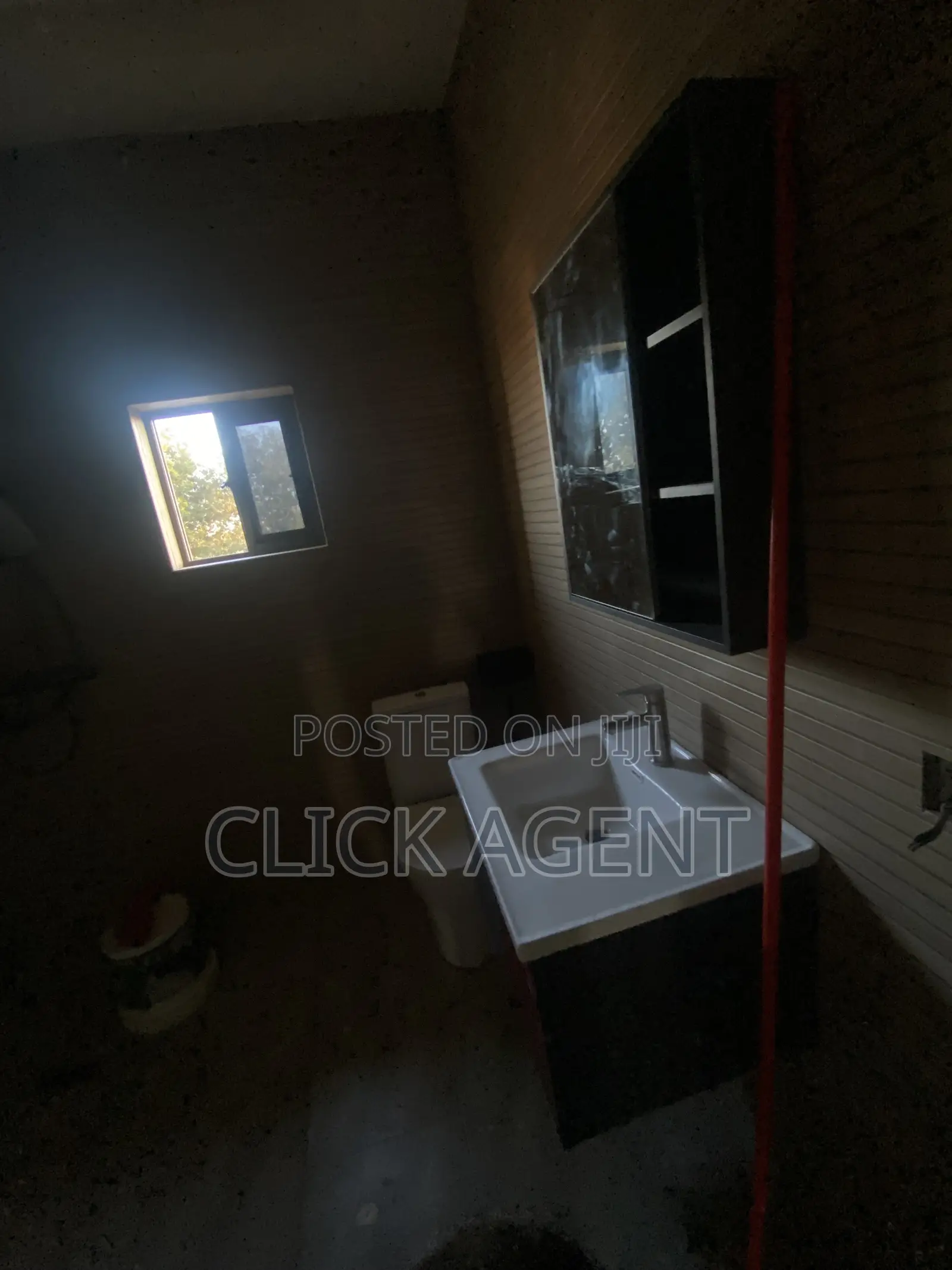 1bdrm Room & Parlour in Ogbojo Madina, American House for rent
