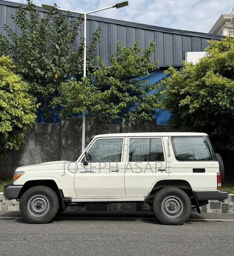 Toyota Land Cruiser 76 Series 2018 White