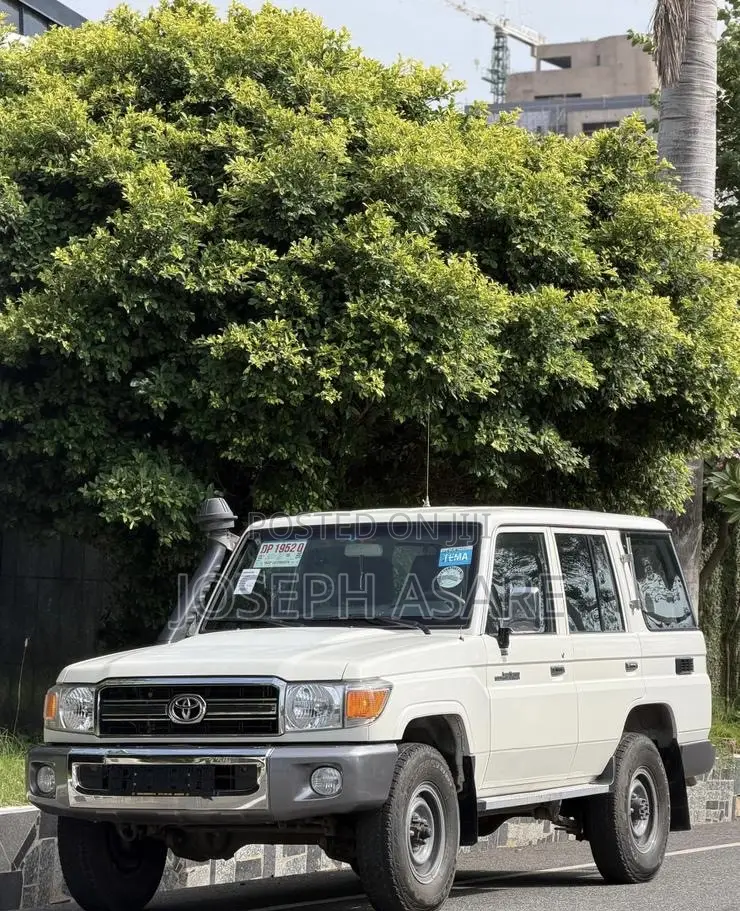 Toyota Land Cruiser 76 Series 2018 White