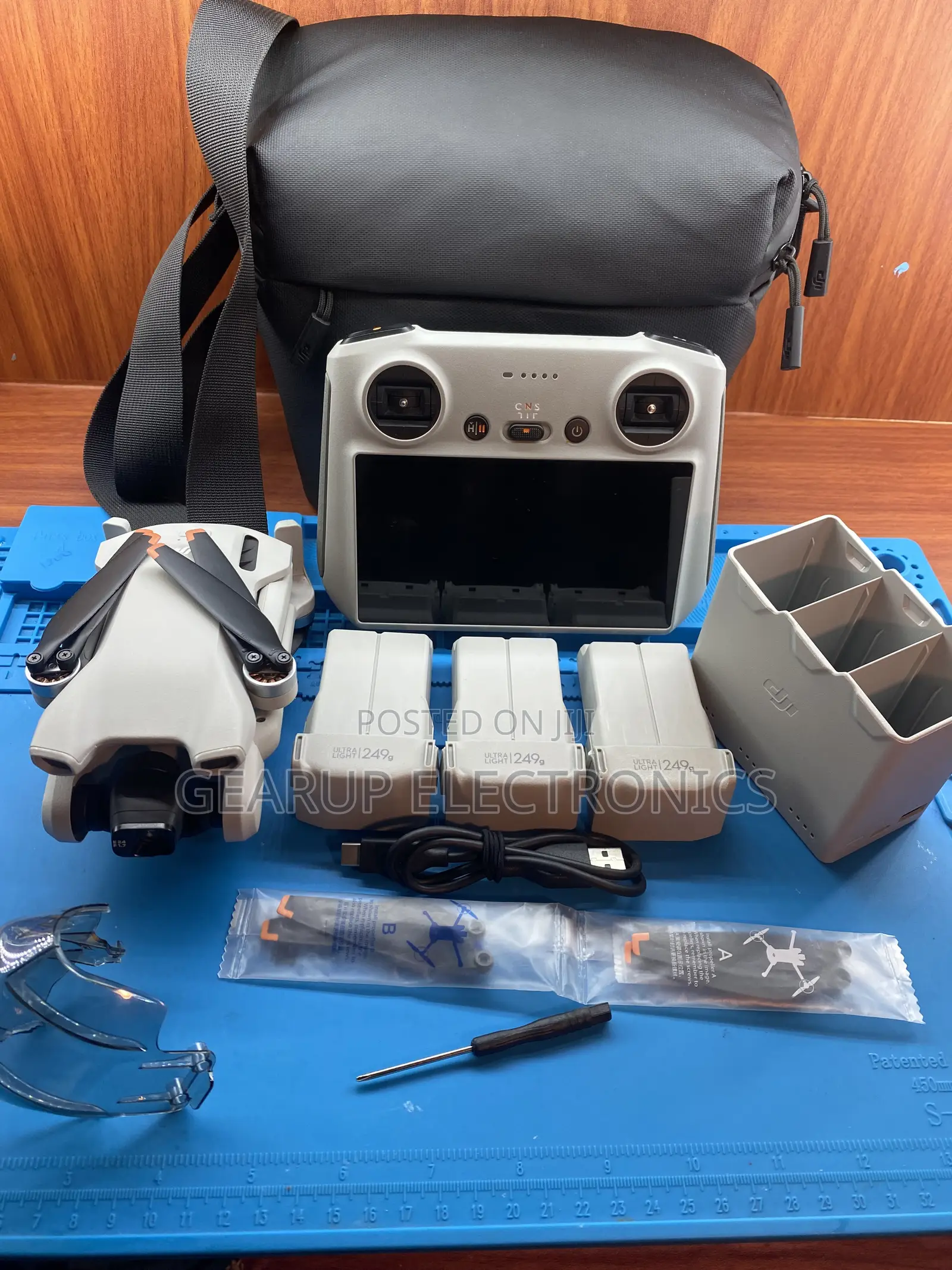 DJI Mini 3 Fly More Combo With Screen Controller
