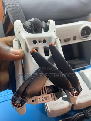 DJI Mini 3 Fly More Combo With Screen Controller