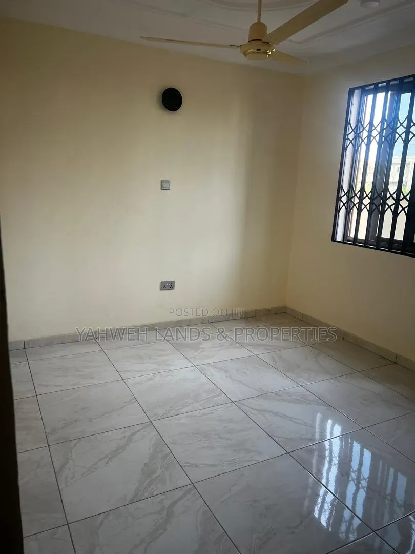 4bdrm House in Borteyman, Baatsona Total for rent