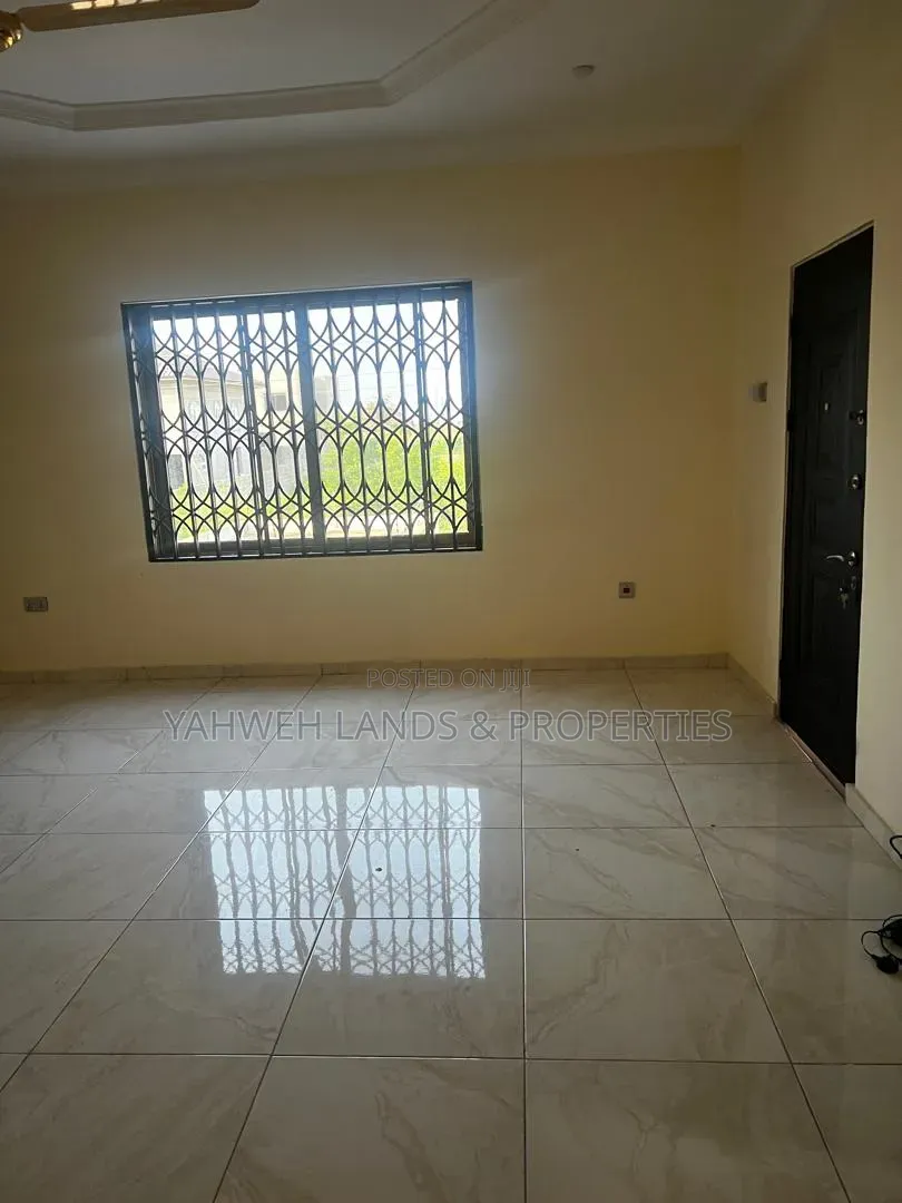4bdrm House in Borteyman, Baatsona Total for rent