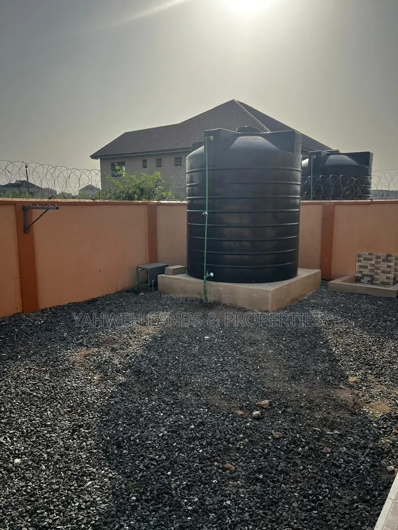 4bdrm House in Borteyman, Baatsona Total for rent