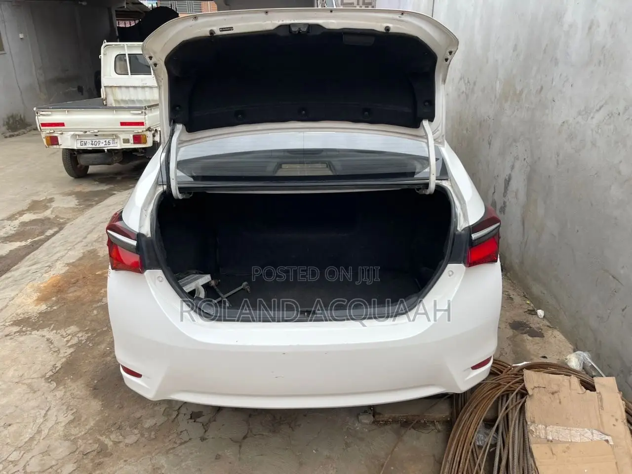 Toyota Corolla 2018 White