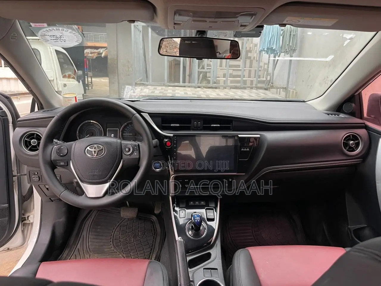Toyota Corolla 2018 White